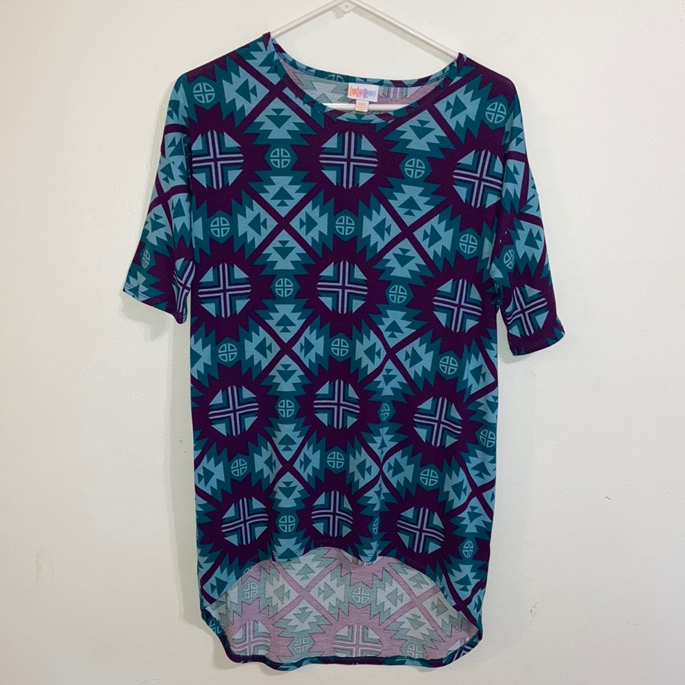 🌺 3/$12 LuLaRoe size XXS, blue and purple patterned short sleeved shirt.